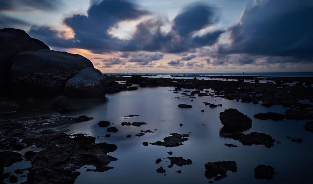 Meer-Felsen-Phuket-Thailand