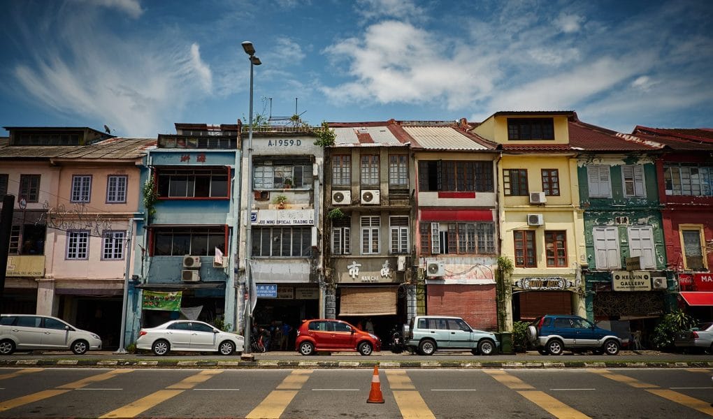 parkende-Autos-Kuching-Malaysia