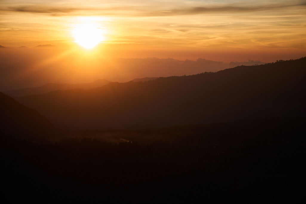 Sonnenaufgang über Cemoro Lawang